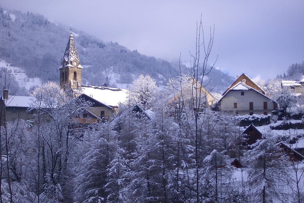 Auberge La Douce Montagne Allemond Eksteriør billede