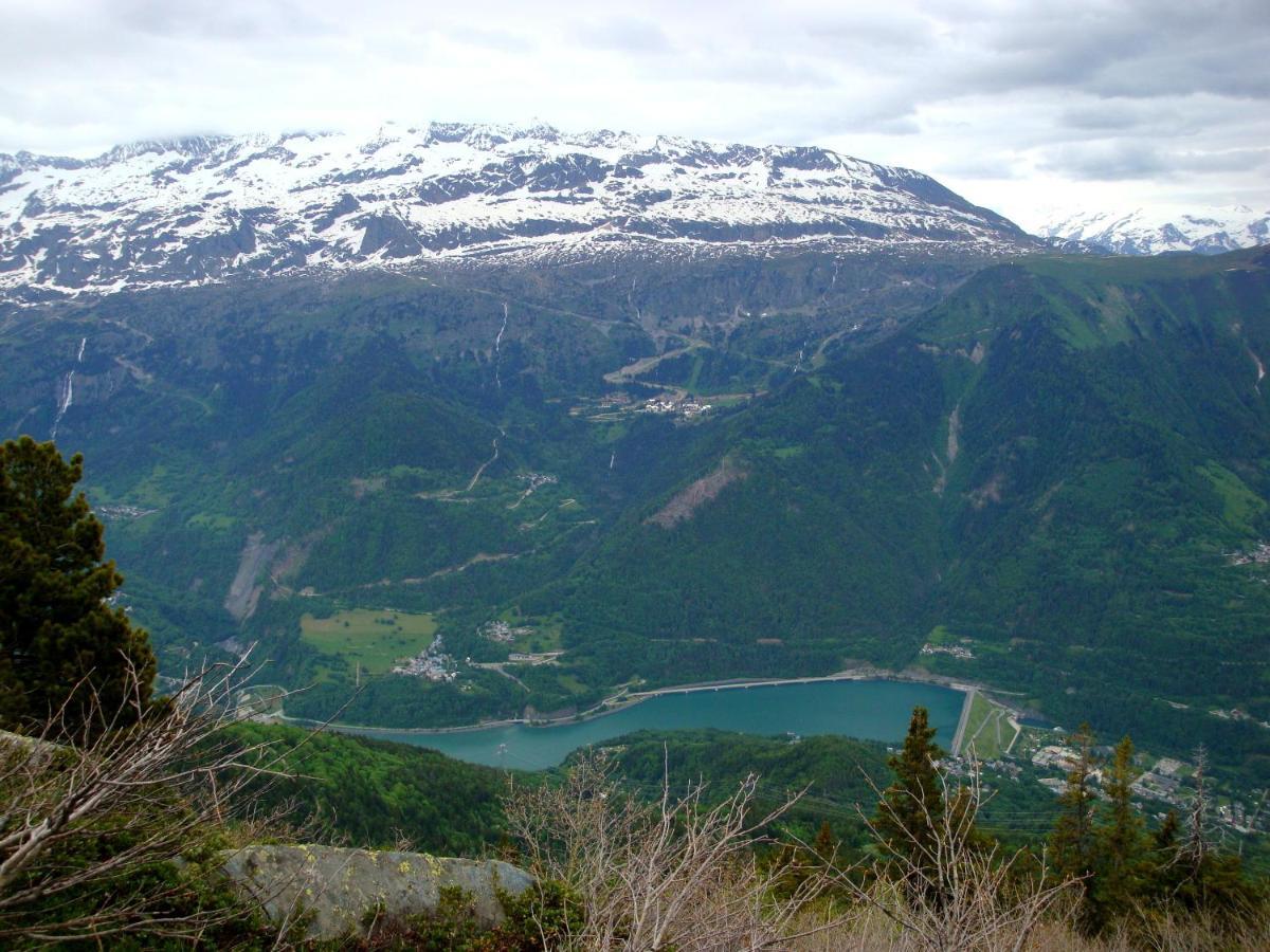 Auberge La Douce Montagne Allemond Eksteriør billede